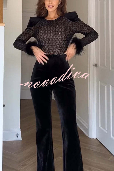 Monique | Fløyelsbuksedress med blonde i fiskeskjellmønster, paljetter, applikasjoner, fjærkant, belte, stretch og sleng